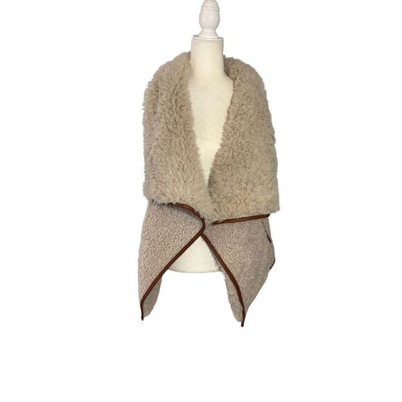 Love Tree faux fur and Sherpa open front vest - M - Picture 1 of 8